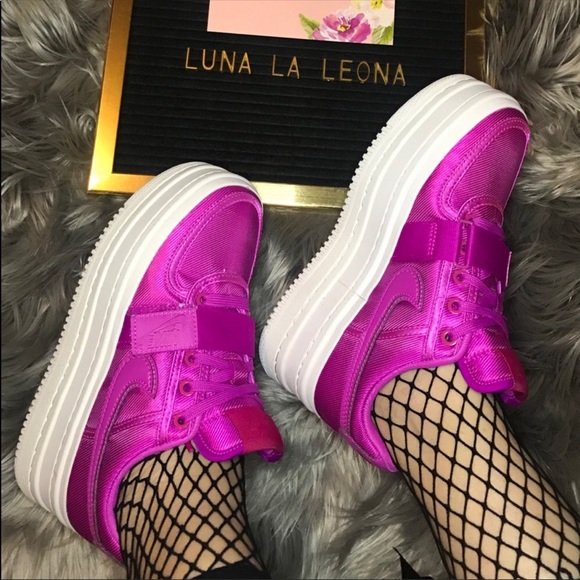 NWT 🔥 Nike Vandal 2K Platform Sneakers, 5.5 Women - Picture 2 of 8